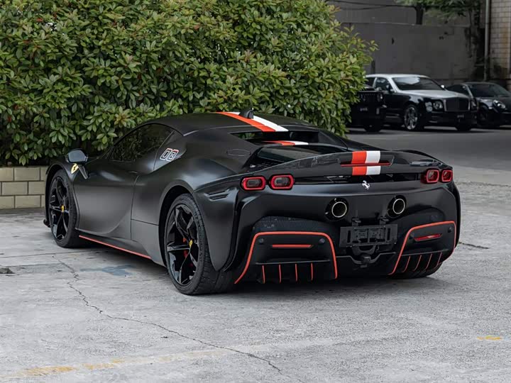Фото 6 - Ferrari SF90