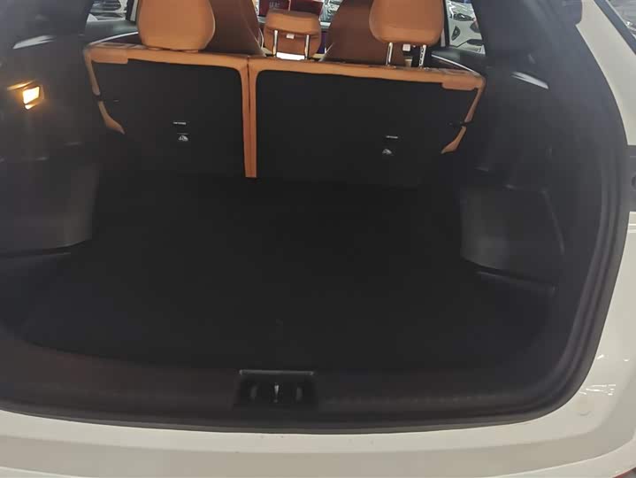 Geely Galaxy L7 2025 2025款 EM-i 115km 探索+版