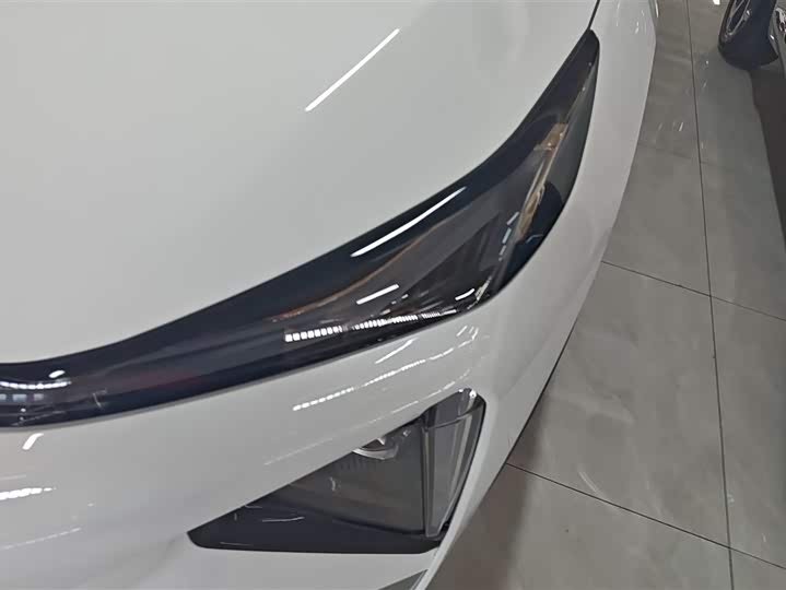 Geely Galaxy L7 2025 2025款 EM-i 115km 探索+版
