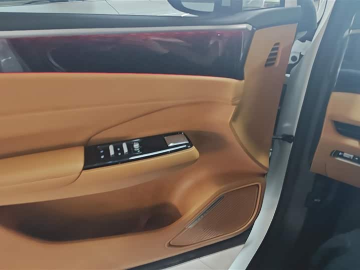 Geely Galaxy L7 2025 2025款 EM-i 115km 探索+版