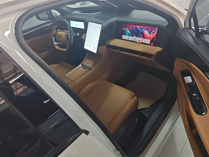 Geely Galaxy L7 2025 2025款 EM-i 115km 探索+版