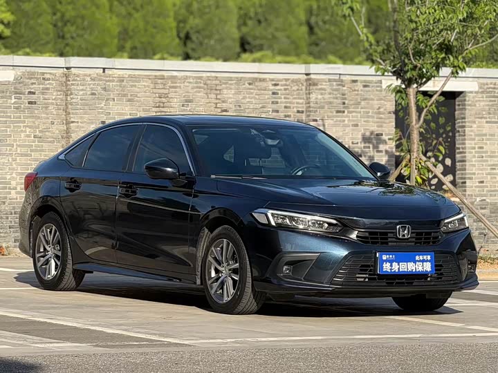 Фото 2 - Honda Civic
