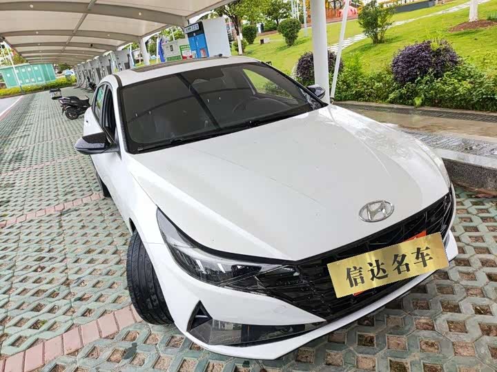 Zdjęcie 1 - Hyundai Elantra N line