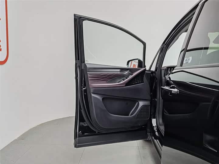 Фото 8 - GAC Trumpchi M8