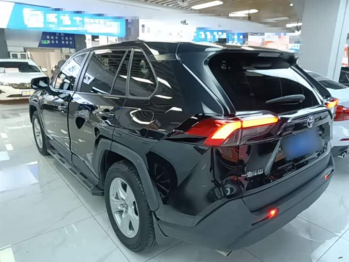 Toyota RAV4 2021 2021款 2.0L CVT两驱都市版