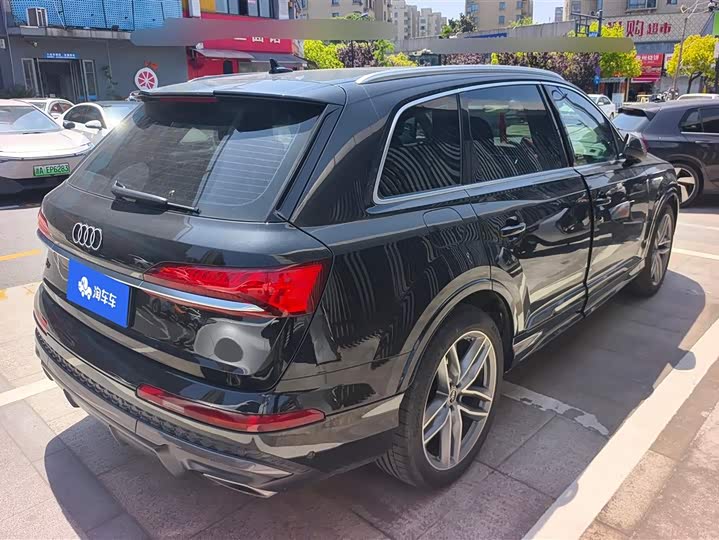 Audi Q7 2025 2025款 55 TFSI quattro S line运动型