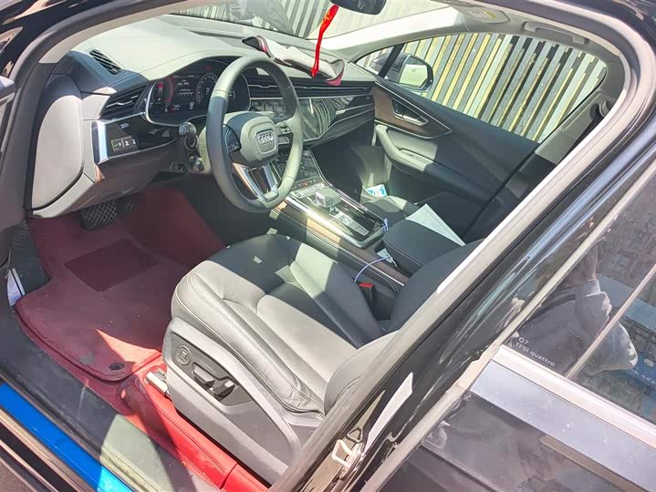 Audi Q7 2025 2025款 55 TFSI quattro S line运动型