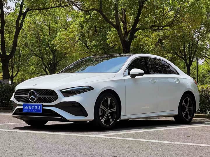 Фото 1 - Mercedes-Benz A-Class