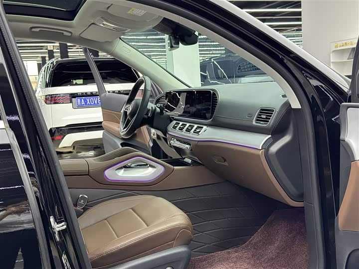 Photo 8 - Mercedes-Benz GLS-Class