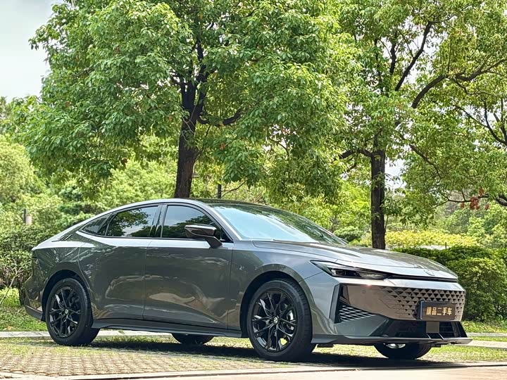 Zdjęcie 3 - Changan UNI-V