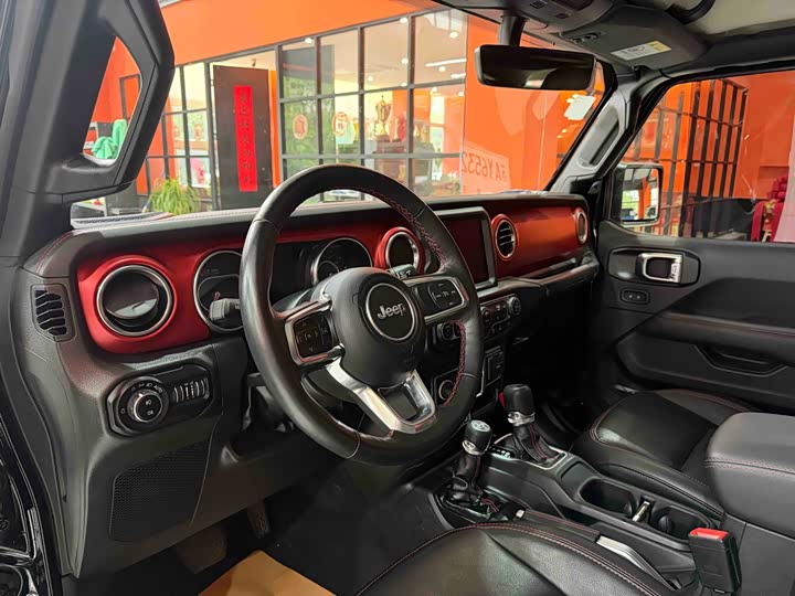 Jeep Wrangler 2021 2021款 2.0T 罗宾汉四门版