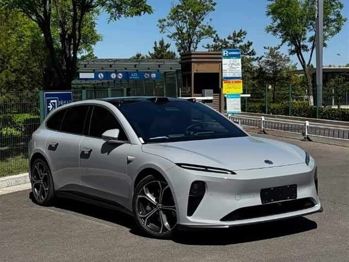 Фото 3 - Nio ET5T