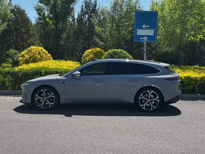 Фото 8 - Nio ET5T