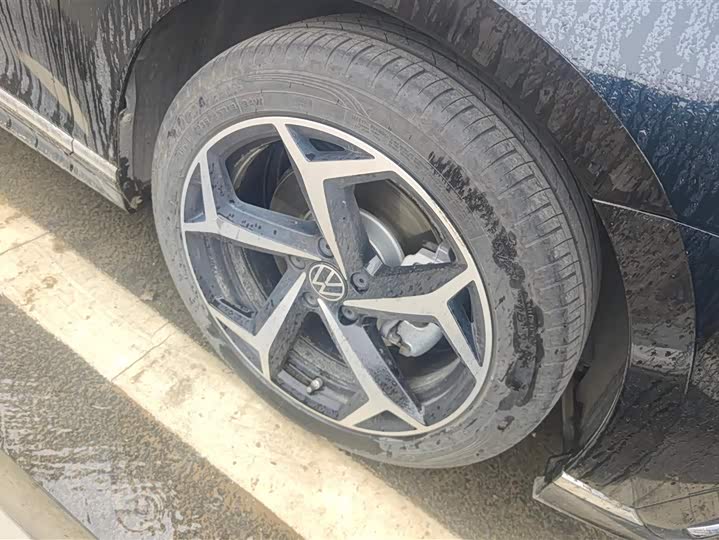 Фото 6 - Volkswagen Magotan