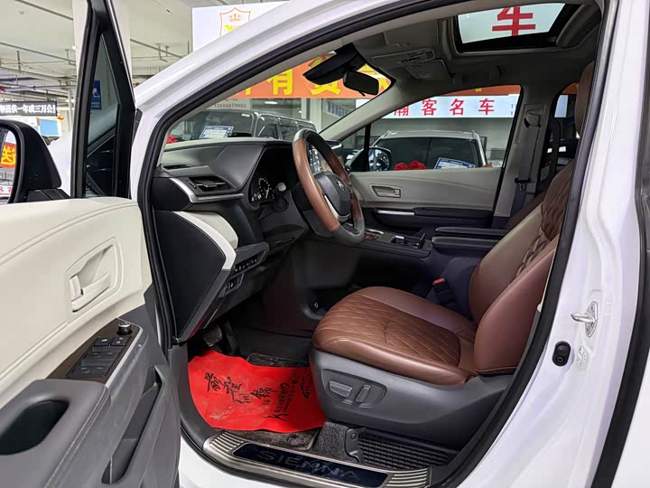 Toyota Sienna 2021 2021款 2.5L混动 舒适版