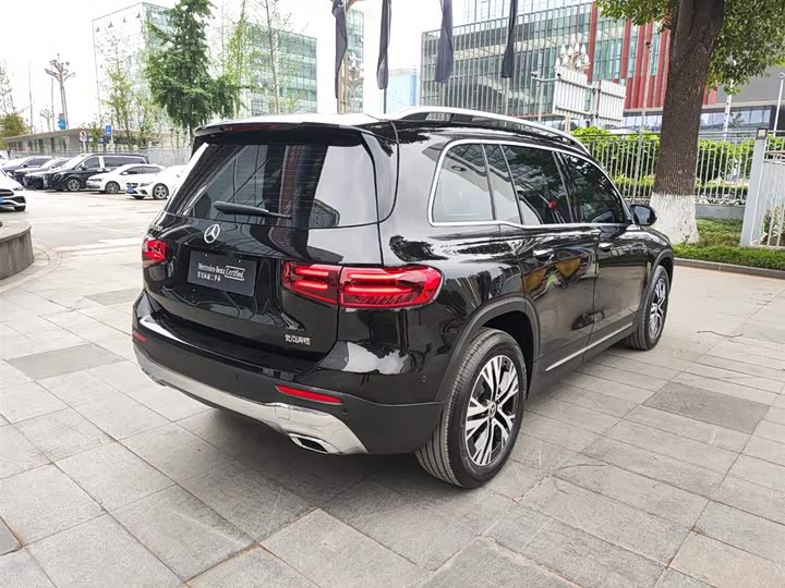 Фото 9 - Mercedes-Benz GLB-Class