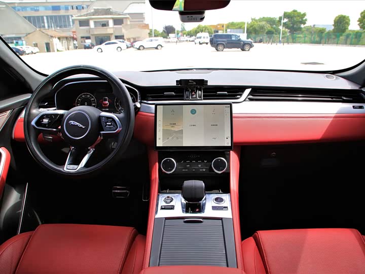2024 Jaguar F-Pace