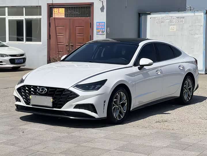 Zdjęcie 1 - Hyundai Sonata N Line