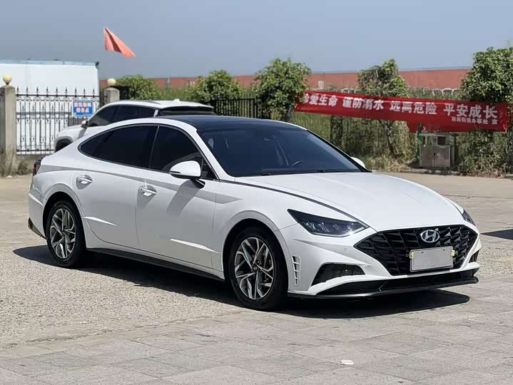 Zdjęcie 3 - Hyundai Sonata N Line