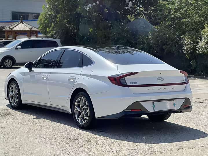Zdjęcie 8 - Hyundai Sonata N Line