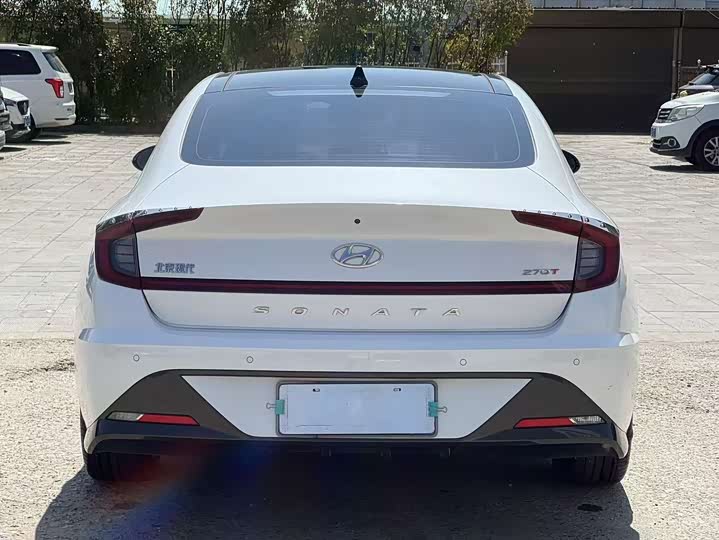 Zdjęcie 9 - Hyundai Sonata N Line