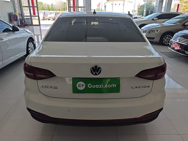 Фото 6 - Volkswagen Lavida
