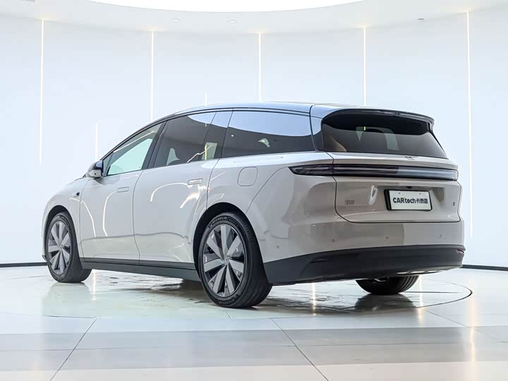 LiXiang i8 2025 2025款 标准版