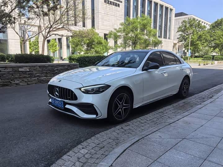 Photo 1 - Mercedes-Benz C-Class