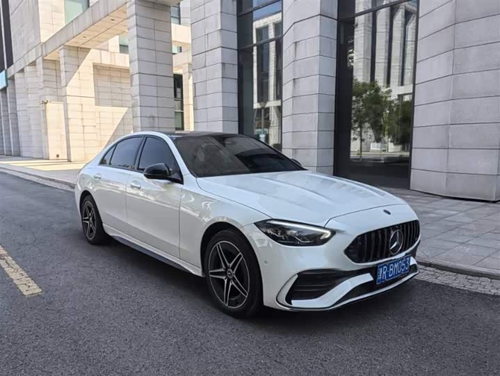 Photo 6 - Mercedes-Benz C-Class