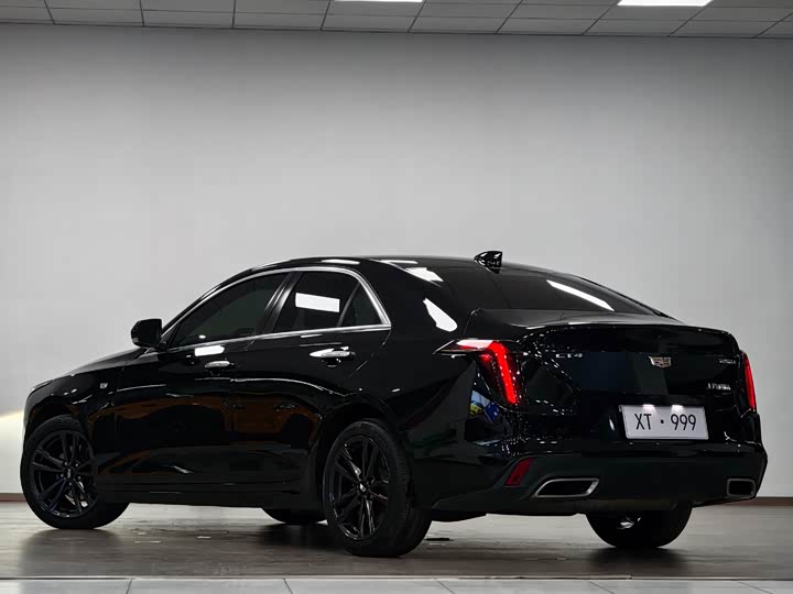 2023 Cadillac CT4