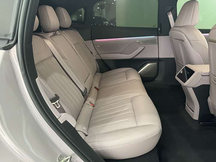 Nio Onvo L60 2024 2024款 60kWh 四驱版