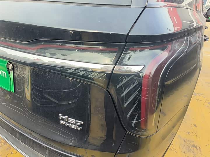 Фото 8 - Hongqi HS7 Hybrid