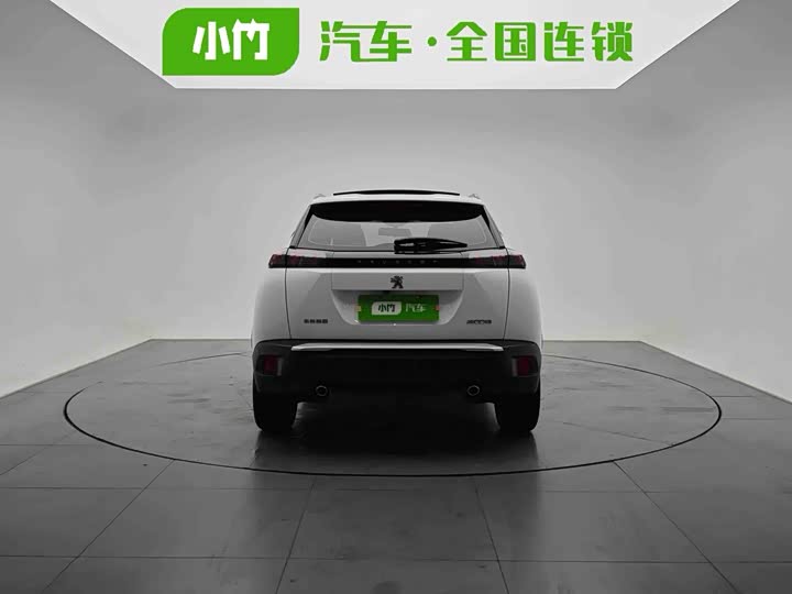 Фото 4 - Peugeot 2008