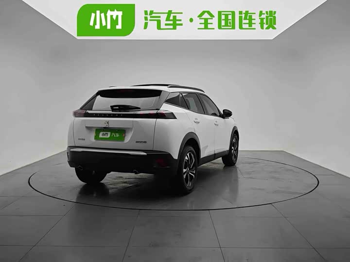 Фото 6 - Peugeot 2008