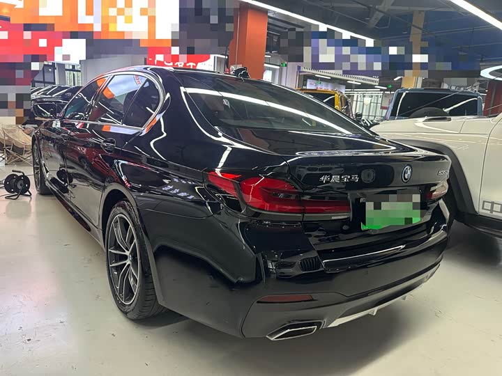 Фото 6 - BMW 5 Series Hybrid