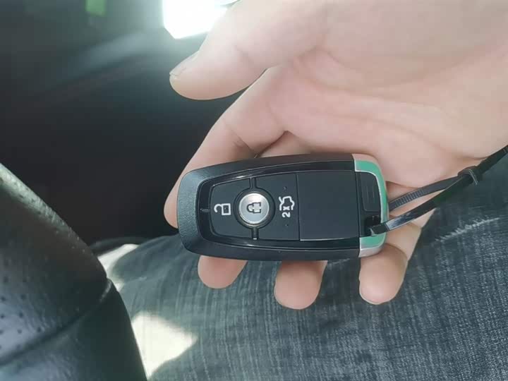 Ford Focus 2021 2021款 两厢 EcoBoost 180 自动ST Line