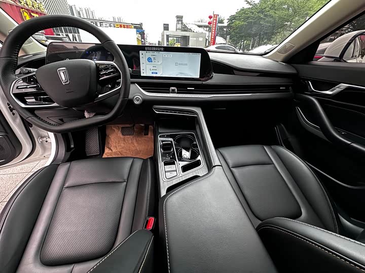 Bestune B70 2025 2025款 龙耀版 1.5T 质享型