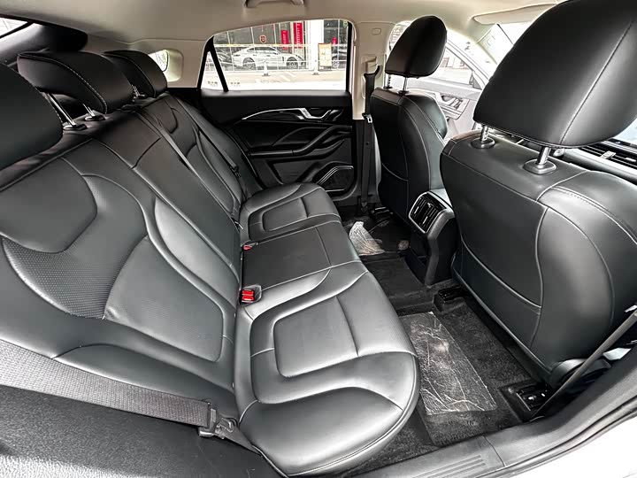 Bestune B70 2025 2025款 龙耀版 1.5T 质享型
