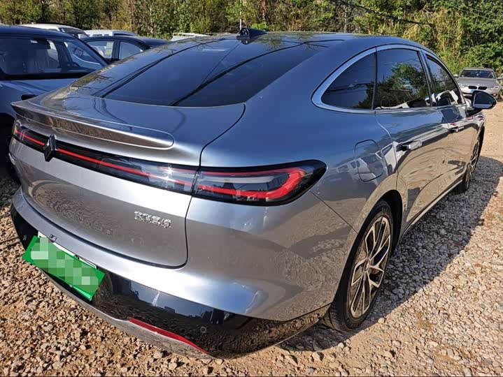 Baojun Xiangjing 2025 2025款 插混 140km豪华版