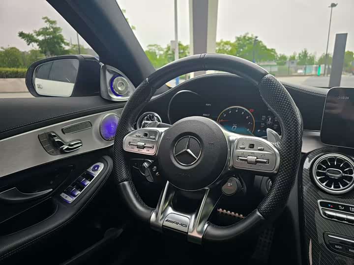 Zdjęcie 5 - Mercedes-Benz C-Class AMG