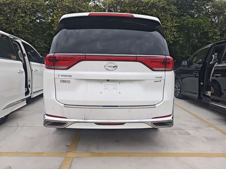 Фото 4 - GAC Trumpchi M8