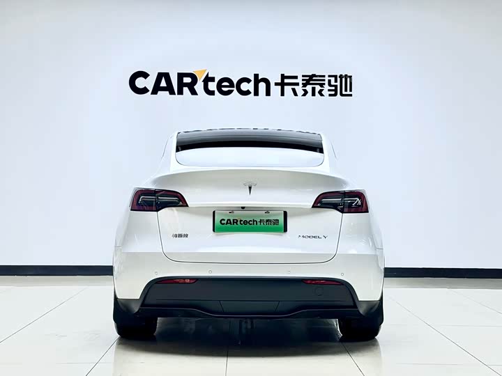 Фото 4 - Tesla Model Y