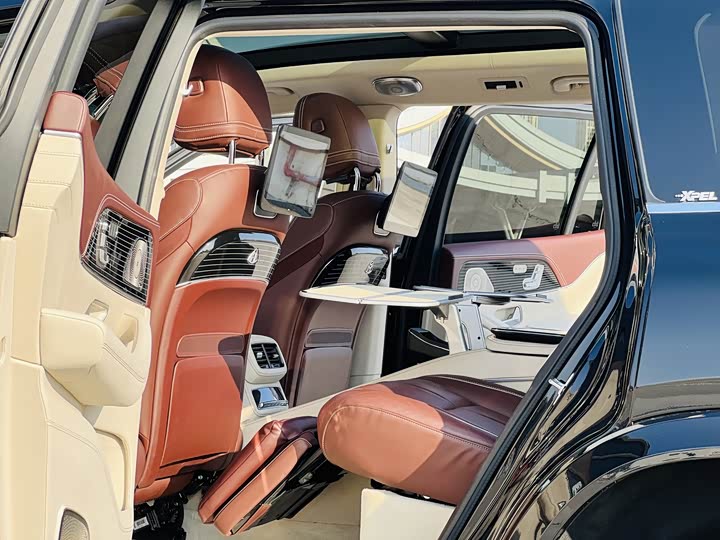 Mercedes-Benz GLS-Class 2023 2023款 GLS 450 4MATIC 豪华型