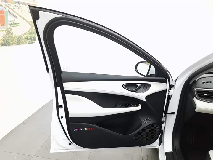 BYD Seal 05 DM-i Hybrid 2025 2025款 DM-i 智驾版 55KM豪华型