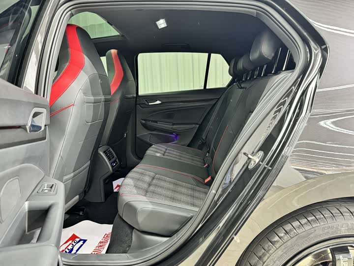 Volkswagen Golf GTI 2023 2023款 380TSI DSG GTI