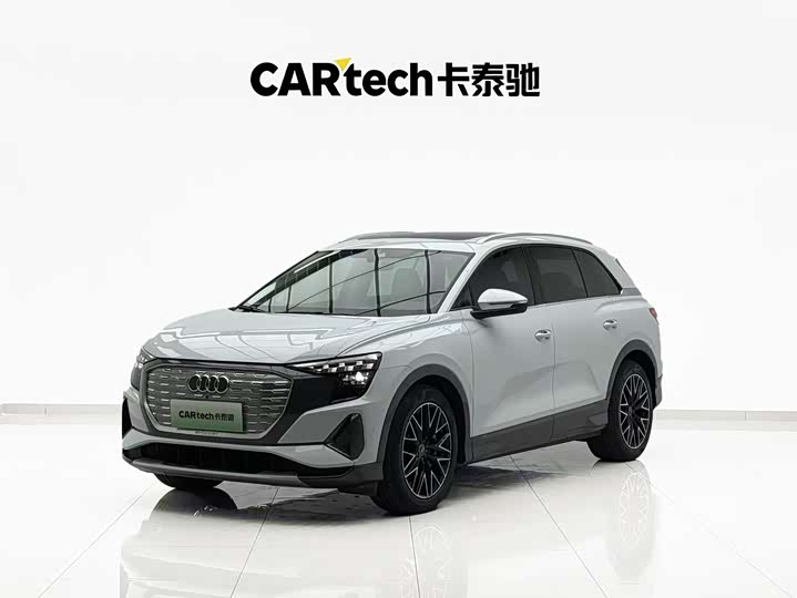 Фото 1 - Audi Q5 e-tron
