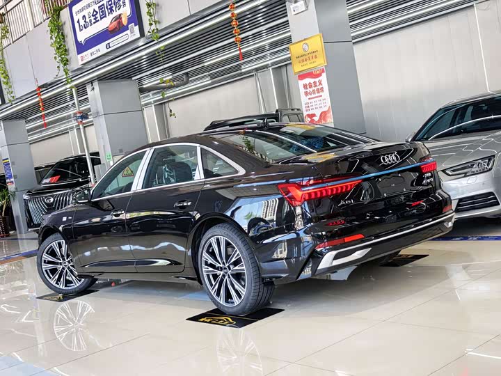 Audi A6L 2026 2026款 45 TFSI 臻选动感型