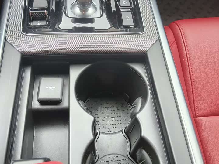 Zdjęcie 5 - Jaguar XE L