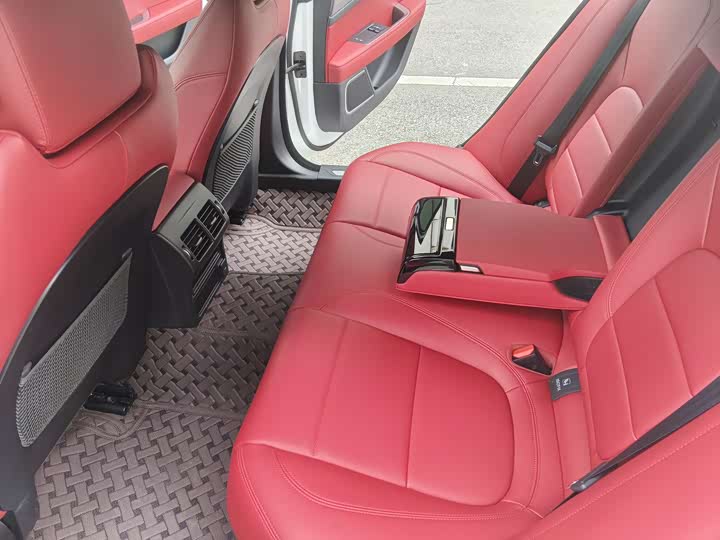 Zdjęcie 9 - Jaguar XE L
