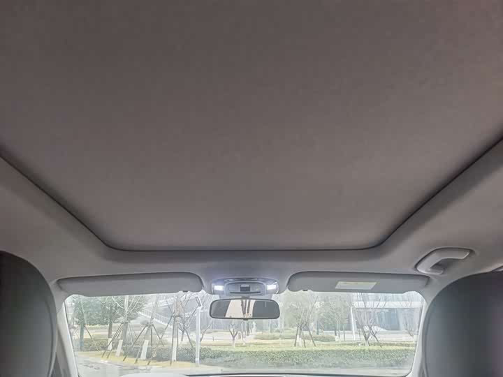 Фото 16 - Hyundai Santa Fe